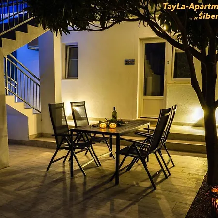 Tayla-Apartment Vodice Exterior foto